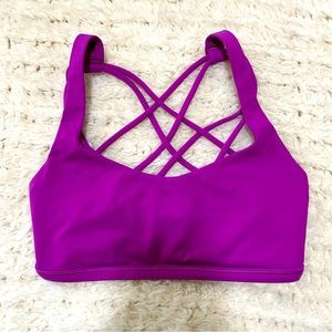 EUC Lululemon Magenta Free to be wild sports bra